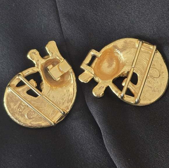 MIMI Di N 1973 Goldtone Black Enamel Leopard Belt Buckle 3.75” Vintage - Picture 3 of 3